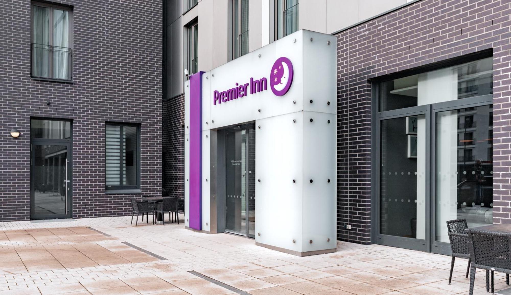 Premier Inn Frankfurt Messe Frankfurt am Main Exterior foto